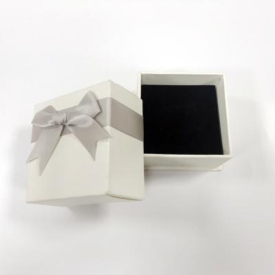 China Recycled Materials CHINA Supplier Eco Gift Jewelry Set Kraft Paper Box Jewelry Box Custom for sale