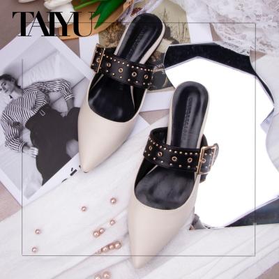 China New Hot Selling Women Anti-slip Pointed Toe Summer Sandals Flat Slippers For Women And Ladies for sale