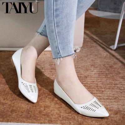 China Flat Factory Direct Women Boat Shoes Hi-Toe Flats Slip On Ladies Loafers Woman Casual Shoes for sale