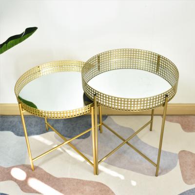 China Modern Nordic Metal Finish Small Foldable Tray Table Coffee Table Living Room Side Foldable Table Golden for sale