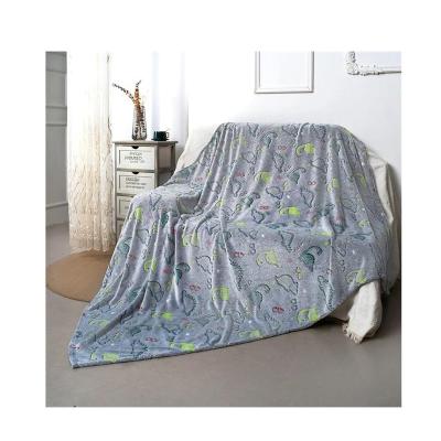 China Simple Professional Manufacturer Cute Gray Flannel Blanket Cozy Blanket for sale