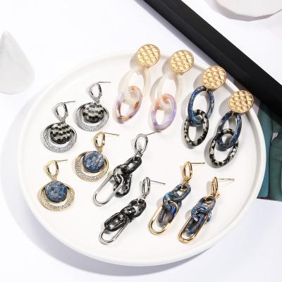 China FASHION acrylic earrings wholesale fashion rhinestone designer Earring Popular brand luxury acrylic chain metal fancy earrings women for sale