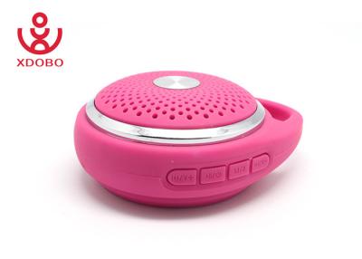 Chine Les mini haut-parleurs s'élevants 3W de Bluetooth de sport de crochet avec le logement pour carte de TF soutiennent le MP3 à vendre