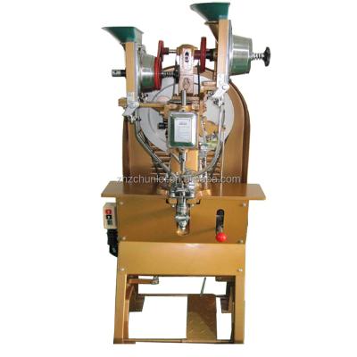 China Instant Press Button On Fabrics Automatic Sewing Instant Press Button Making Machine for sale