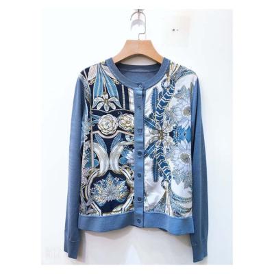 China 2020 Newest Breathable Floral Blue Floral Buttoned Long Sleeve Ladies Long Sleeve Top for sale