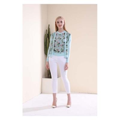 China Ladies Highest Long Sleeve Breathable Green Button Floral Design Long Sleeve for sale