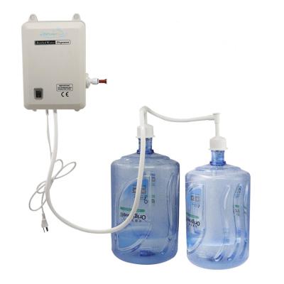 China CA blanca 0.25amps del sistema de bomba del dispensador del agua embotellada de Whaleflo 1Gallon 115-220V para el refrigerador del Hielo-fabricante del cervecero del café en venta