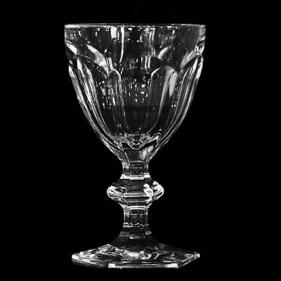 China Texture Hand Carving Baccarat Hot Luxury Latest Style Crystal High End Red Wine Glass For Bedroom Living Room Wedding Hotel Party Centerpieces for sale