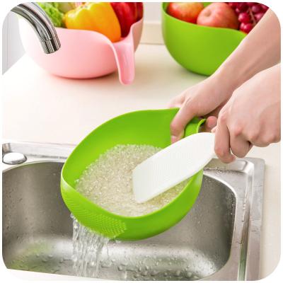 China Viable Cheap Plastic Peas Rice Fruit Vegetable Beans Washing Filter Strainer Kitchen Sieve Cleaning Basket for sale