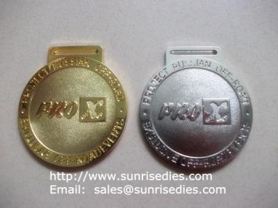 China Gold plated racing medals, custom silver metal racing medal and medallion for sale