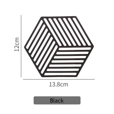 China Viable Non-slip Durable Silicone Cup Coasters Flexible Heat Resistant Tripod Mat For Kitchen Counter for sale