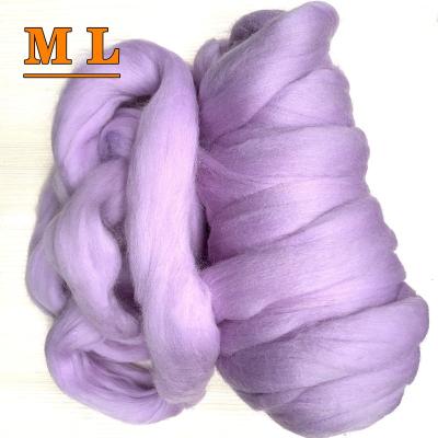 China Bulk Rug Sheep Wool 100% Super Merino Chunky Wool Boudinage Yarn For DIY Craft Rug Sheep Wool Free Sample for sale