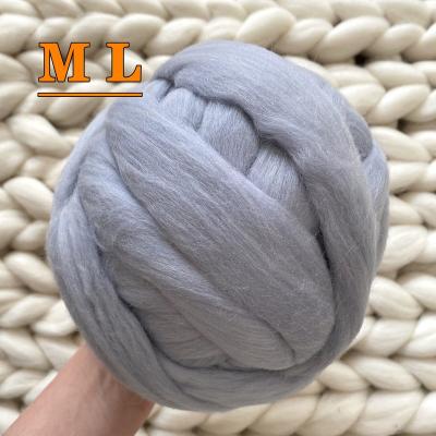 China Factory Price 100% Wool Sustainable Australian Merino Top Chunky Yarn Light Gray Color for sale