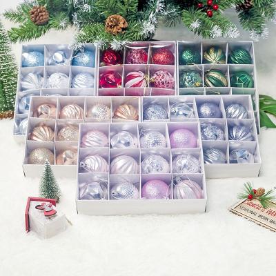 China Indoor Wholesale Shatterproof Balls Ornament Plastic Christmas Bauble Decorations 8cm in Green Ornaments Hanging Sets in Gold for sale