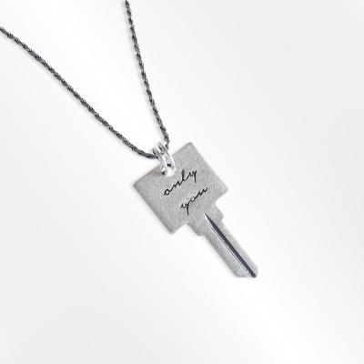 China Chris April TRENDY Fashion Jewelry Minimalist 925 Sterling Silver White Gold Plated Modern Key Pendant Necklace for sale