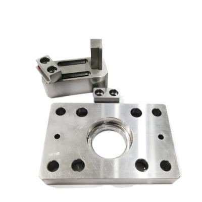 China Cr 40 Plastic Injection Molds Non Standard Custom Parts for sale