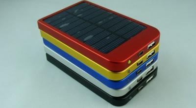 China 2014 best selling universal portable solar charger for mobile phones for sale