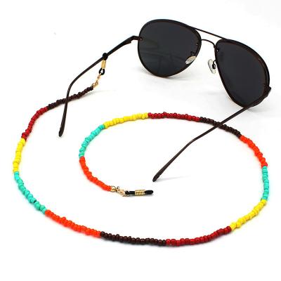 China Environmentally Friendly Colorful Beads Women's Unique Sunglasses Glass Chain Chain for sale