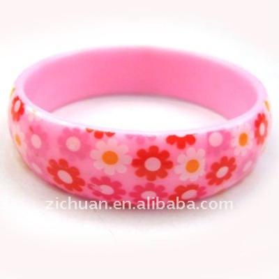 China cheap acrylic plastic wristbands for sale