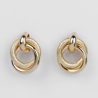 China Charm New Gold Plated Circle Ring Linked Metal Earring Fashion Minimal Geometric Stud Earrings for sale