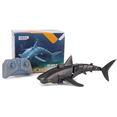 China NEW ! Factory Wholesale Hot Selling Summer Children Rechargeable Pool Toys Shark 2.4g Radio Control Remote Control Electric Toy for sale