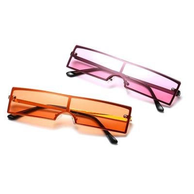 China 2021 Fashion Ladies Sunglasses Vintage Small Rectangle Trendy Glasses 8206 for sale