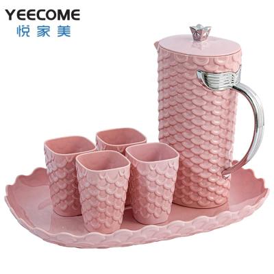 China PS Viable Plastic Fish Scale Water Jug Yeecome Brand Handle Shiny Silver Plated Water Jug With Cup And Tray for sale