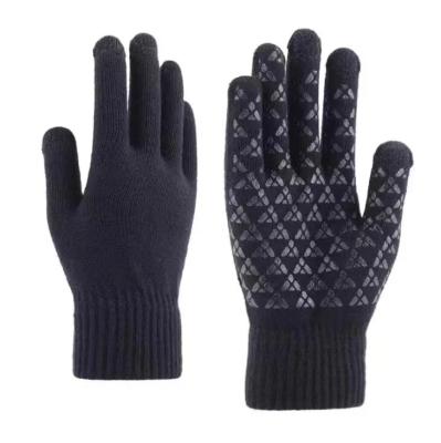 China Custom Made Winter Touch Screen Outdoor Mittens To Keep Warm And Windproof for sale