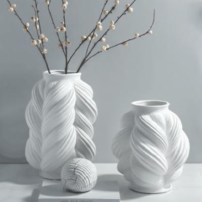 China New Design Scandinavian Art White Home Decor Modern Ceramic Vase Nordic Flower Vase for sale