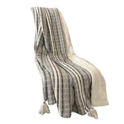 China Wholesale 100%cotton hand stitch anti-pilling yarn dyed striped chunky tassel with back of sherpa throw blanket cape for bedding for sale