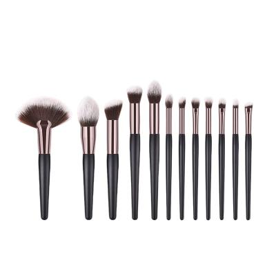 China 12 Nylon Makeup Brush Fan Makeup Tool Kit Beauty Makeup Tool Base Brush Factory for sale