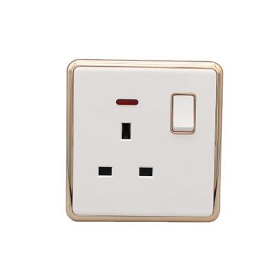 China 3 Pin Socket UK Standard 13A Socket Wall Smart Light Switch for sale