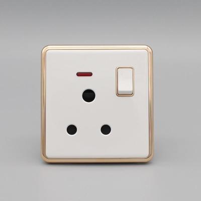 China 3 Pin Socket British Standard 15A Lighting Electric Wall K Switch And Socket for sale