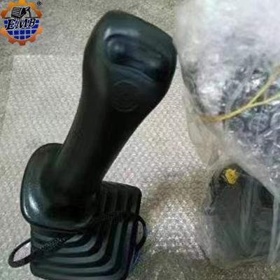 Cina Maniglia joystick 410113-00019 K1027929 Valvola pilota K1000556 Per parti di escavatori Doosan in vendita