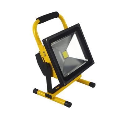 China Waterproof Outdoor Flood Lights / 30 Watt Rechargeable LED Floodlight With Lithium Battery for sale