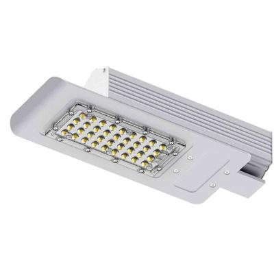 Chine Lumen élevé extérieur ultra mince IP65 imperméable AC100-277v 50/60Hz des réverbères de LED 120W à vendre