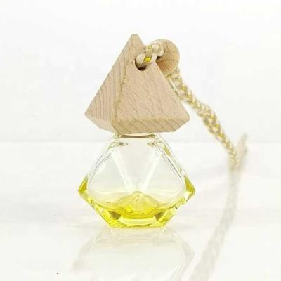 China PERFUME Empty Perfume Bottle With Hanging Lid Green Car Perfume Diffuser Bottle for sale