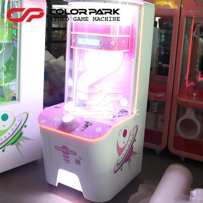 China Kleurrijke munt bediende speelgoed ster prijs speelgoed kraan klauw machine voor amusement game center Te koop