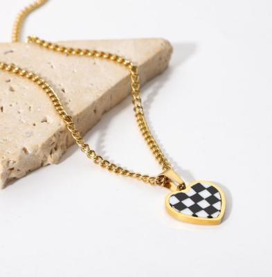 China TRENDY New Arrival Heart 18k Gold Plated Stainless Steel Party Jewelry Black And White Chess Plaid Pattern Pendant Necklace for sale