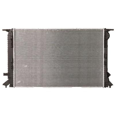 Cina Cooling System Radiator Core Water Cooling Automotive Aluminum Radiator For Audi A4 2007-2015 in vendita