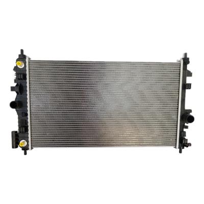 中国 OEM 22874341 Series Industrial Engine Water Cooling Radiator Car Radiator 680*398*16 販売のため