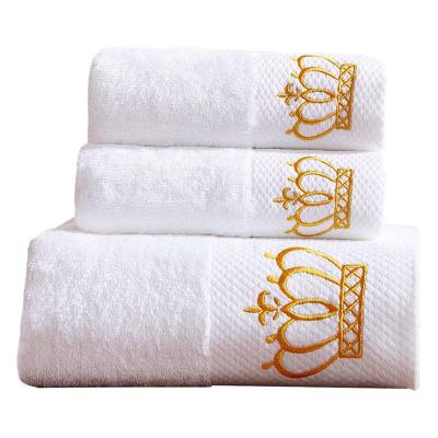 China Sustainable Customized Embroidery Bath Towels 100% Cotton Luxury Hotel for sale