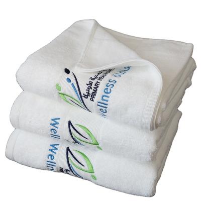 China Sustainable Embroidery 5 Star Hotel Special Soft 100% Cotton Bath Towel Te koop