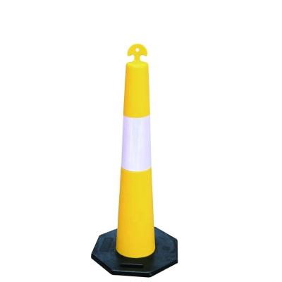 China Safety Outdoor Yellow PE Stackable Bollard Traffic Warning Bllard With 8kg Traffic Control Rubber Base Bollard for sale