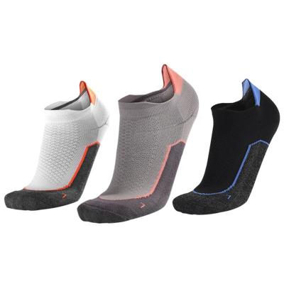 China Custom Logo Breathable Ankle Sport Reinforced QUICK DRY Fitness Gym Socks for sale