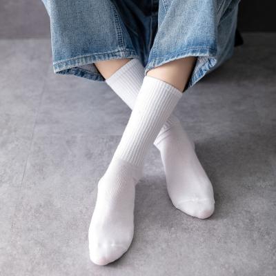 China Breathable Chinese White Mens Ankle Socks Sports For Unisex Popular Fashionable for sale