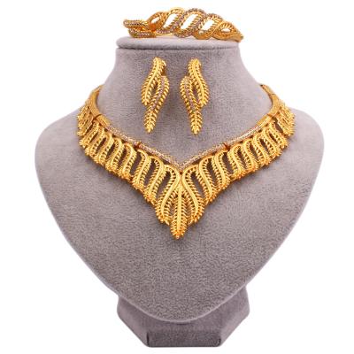 China TRENDY African Wedding Gifts Dubai 24K Gold Plated Jewelry Sets For Women Bridal Necklace Earrings Ring Bracelet Jewelry Set for sale