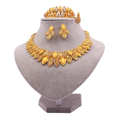 China TRENDY Bridal Jewelry Sets Dubai Gold Plated African Wedding Jewelry Ring Earrings Necklace Bracelet Wife Gifts Set For Women for sale