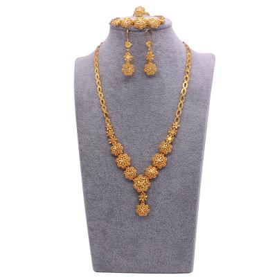 China FASHIONABLE Indian Luxury 24K Gold Plated Designer Girl Jewelry Set Necklace Earring Dubai Wedding Bridal Jewelry Set Gifts For Women for sale