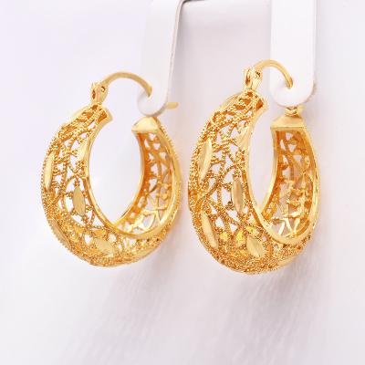 China FASHIONABLE Luxury 18K Gold Plated Unusual Big Round Bridal Gifts Hoop Earrings Circle Perforations For Women Jewelry Earrings for sale